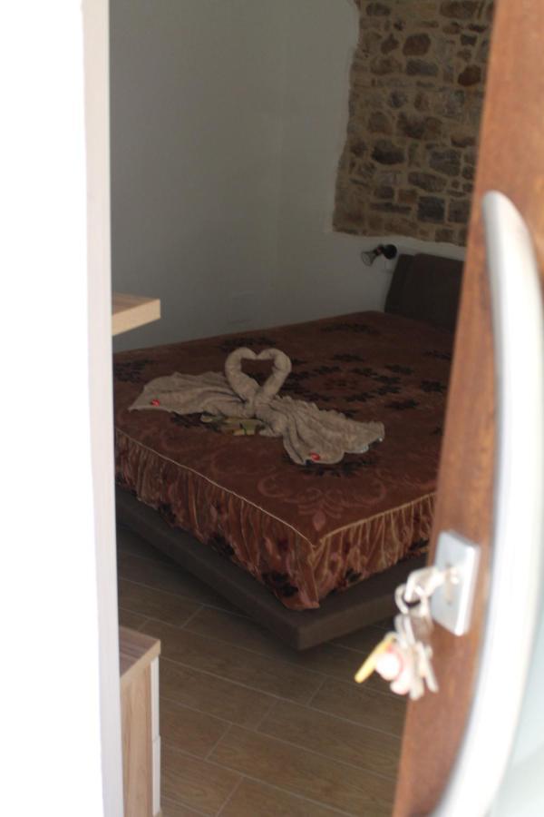 B&B Sotto Le Mura Pietra Montecorvino Экстерьер фото