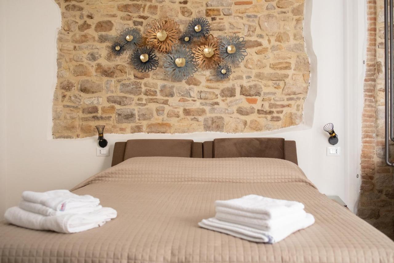 B&B Sotto Le Mura Pietra Montecorvino Экстерьер фото