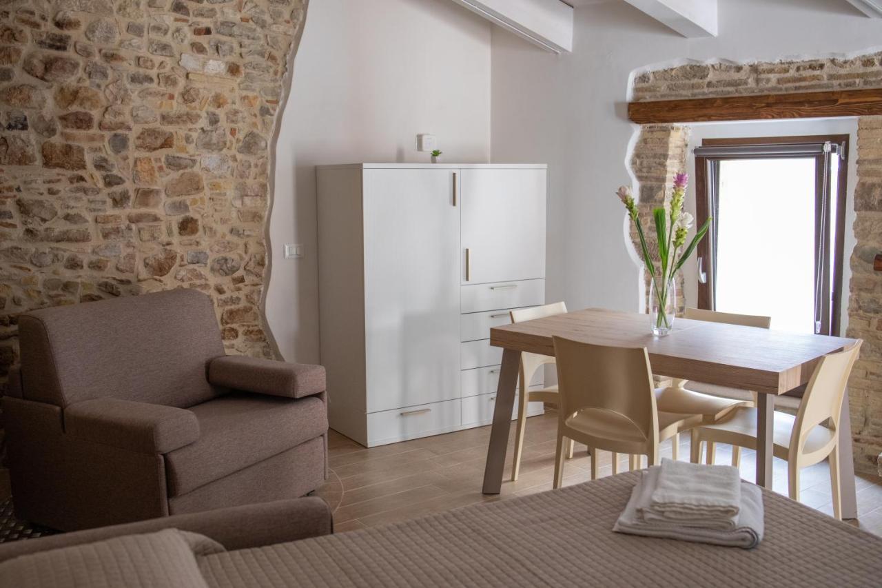 B&B Sotto Le Mura Pietra Montecorvino Экстерьер фото