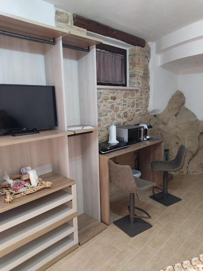 B&B Sotto Le Mura Pietra Montecorvino Экстерьер фото