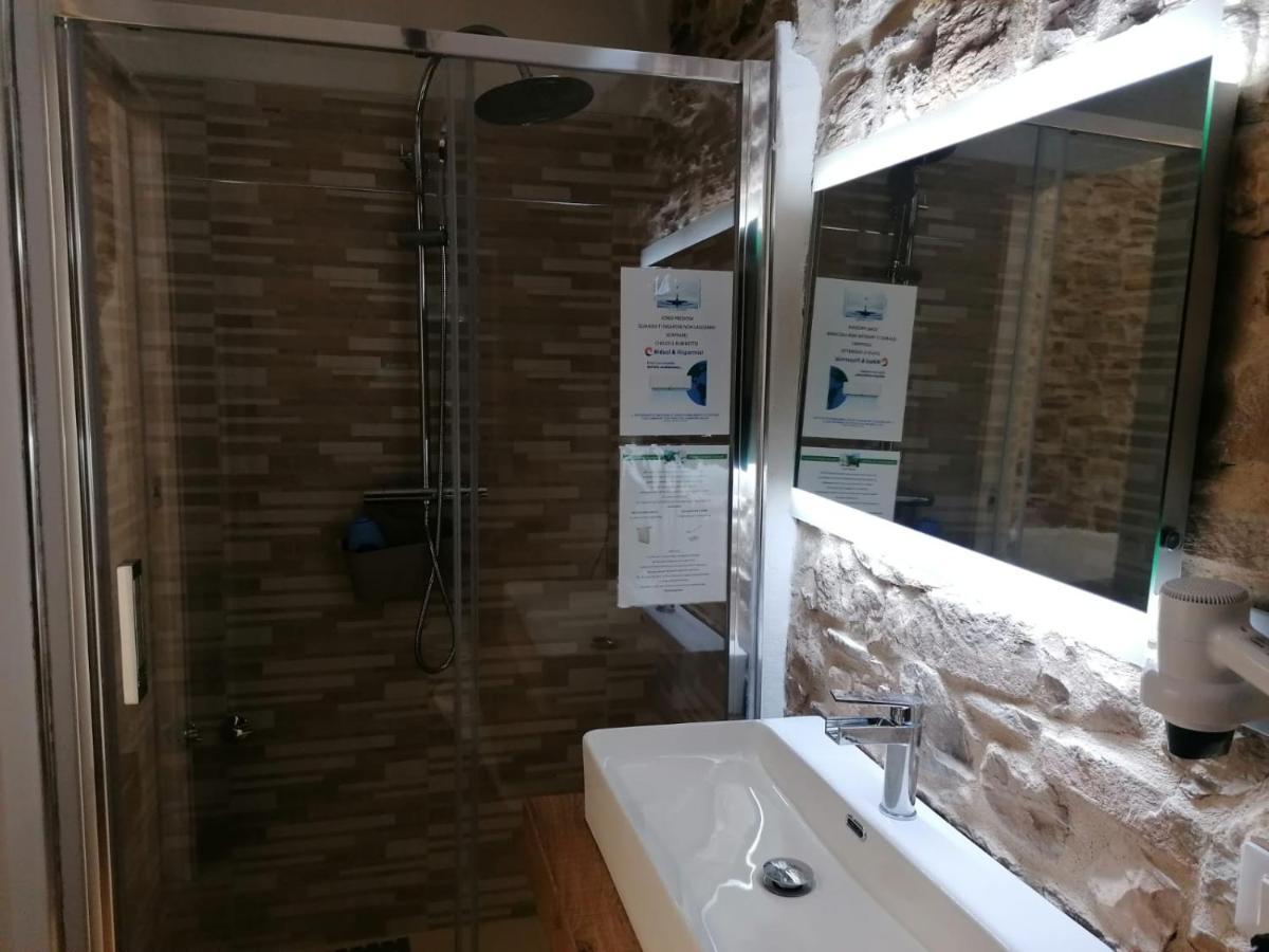B&B Sotto Le Mura Pietra Montecorvino Экстерьер фото